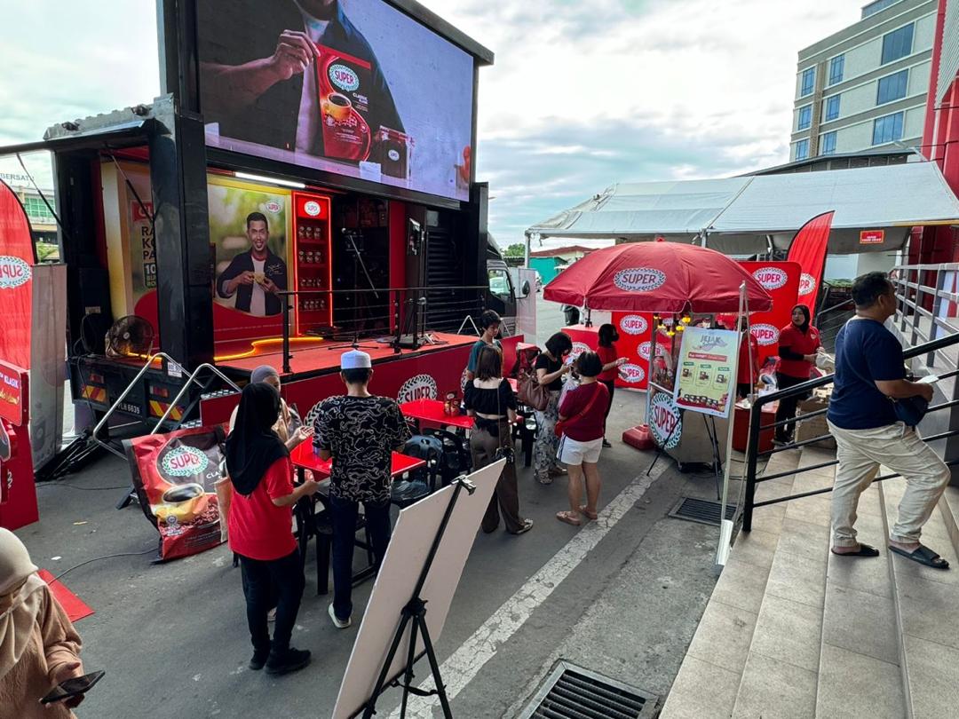SUPER outdoor roadshow